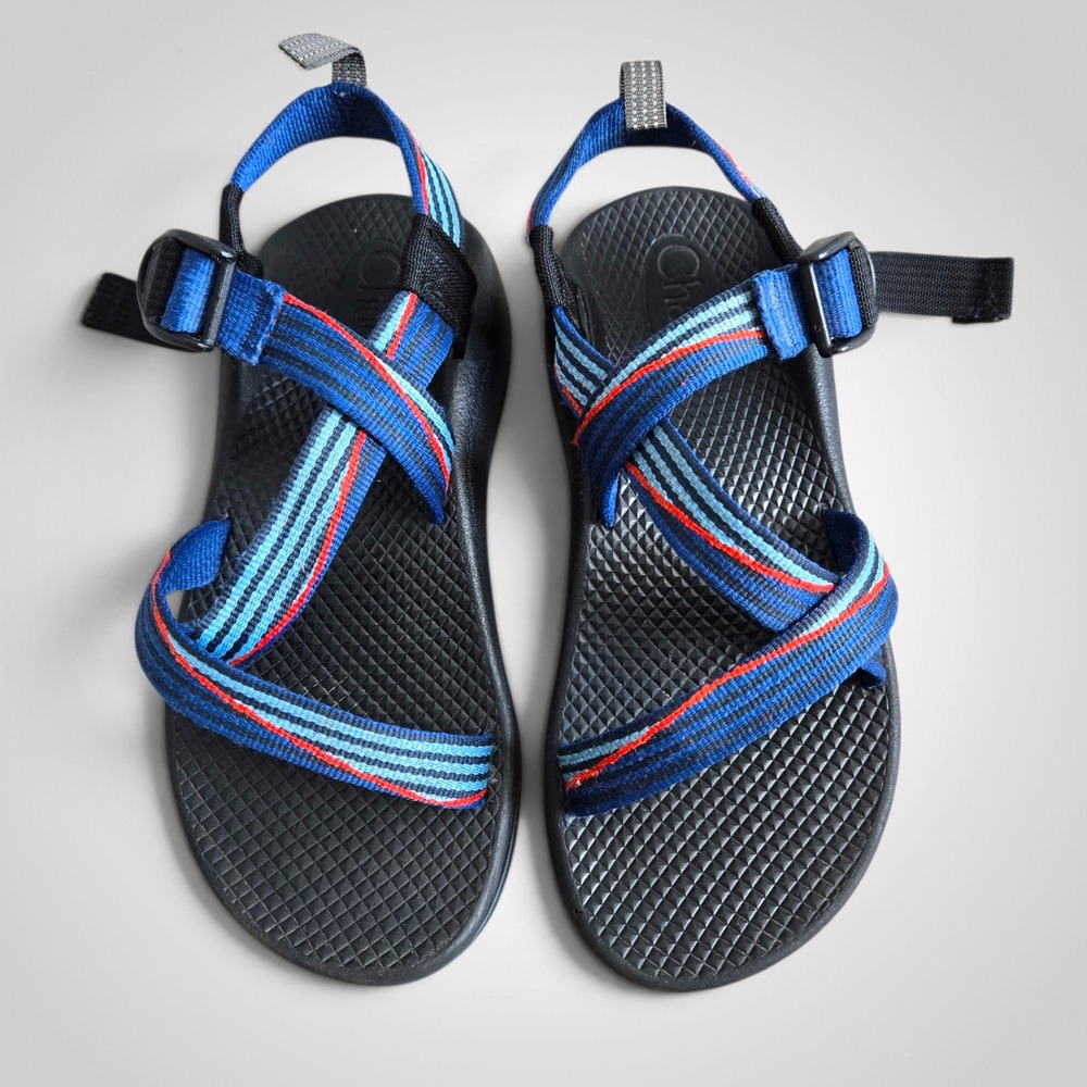 Chaco Z1 Classic Sport Sandals Blue Red Striped Straps Womens Size 7 Hiking
